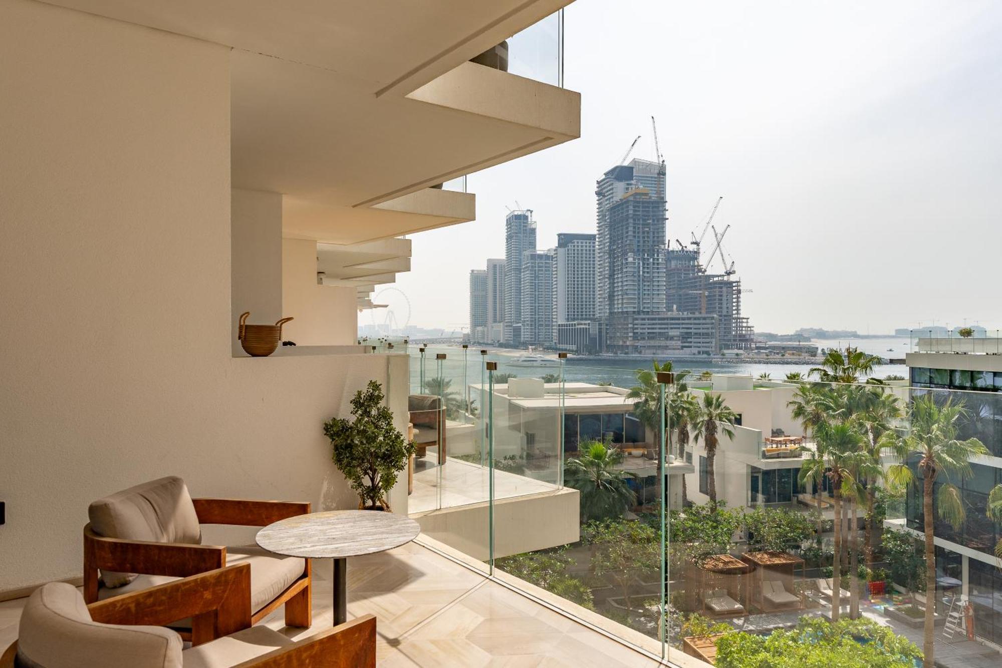 Five Palm Jumeirah Residences - Mint Stay Dubai Exteriör bild
