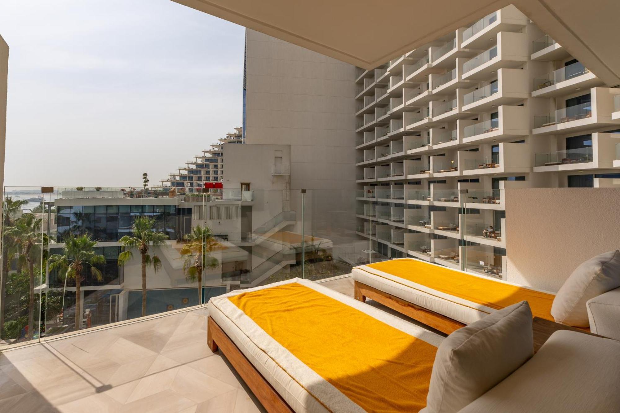 Five Palm Jumeirah Residences - Mint Stay Dubai Exteriör bild