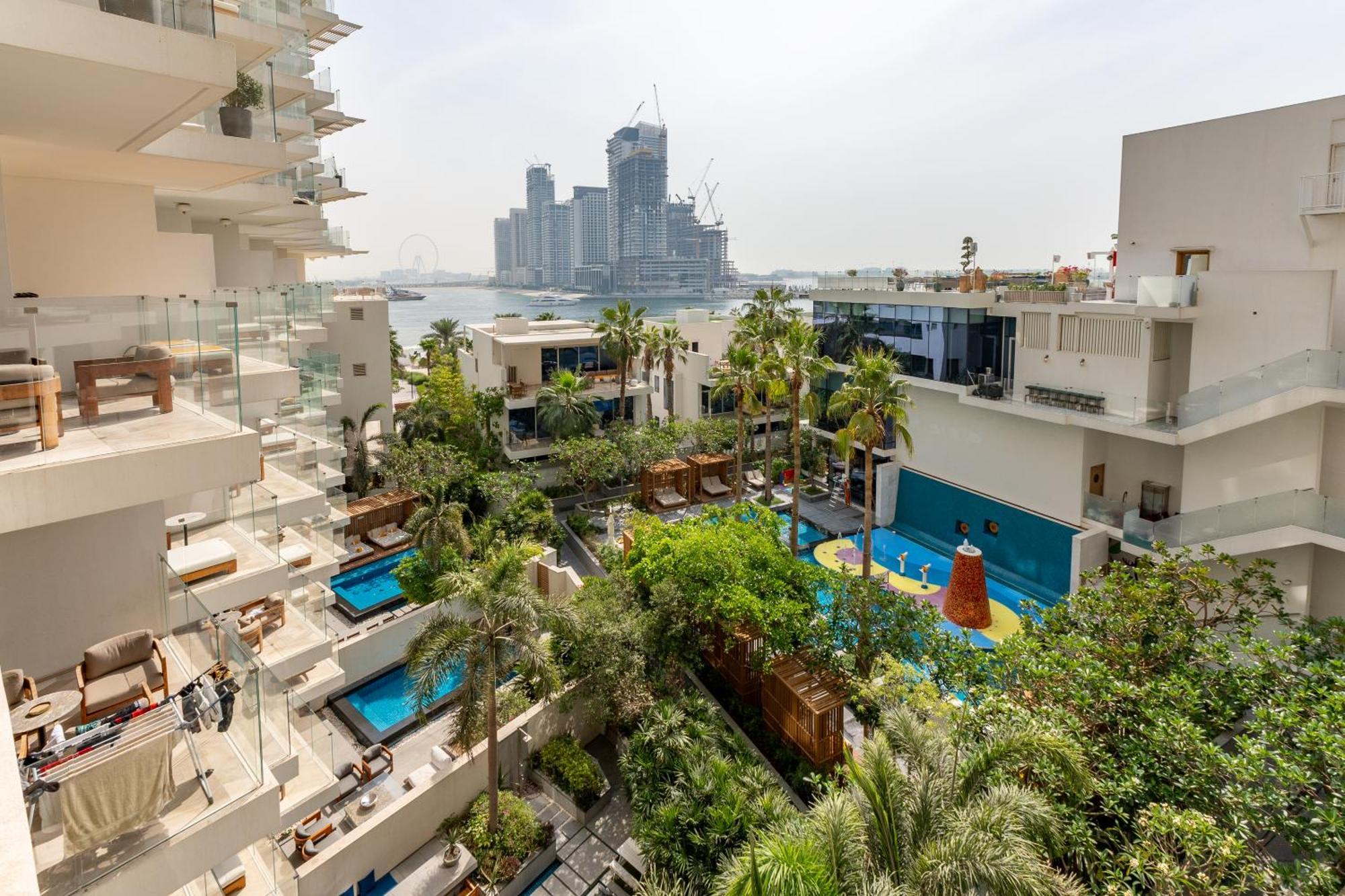 Five Palm Jumeirah Residences - Mint Stay Dubai Exteriör bild