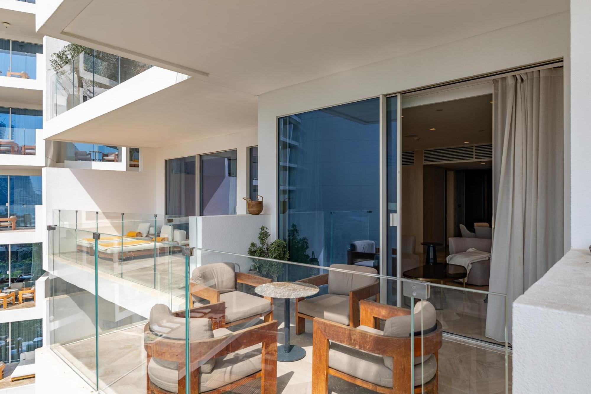 Five Palm Jumeirah Residences - Mint Stay Dubai Exteriör bild