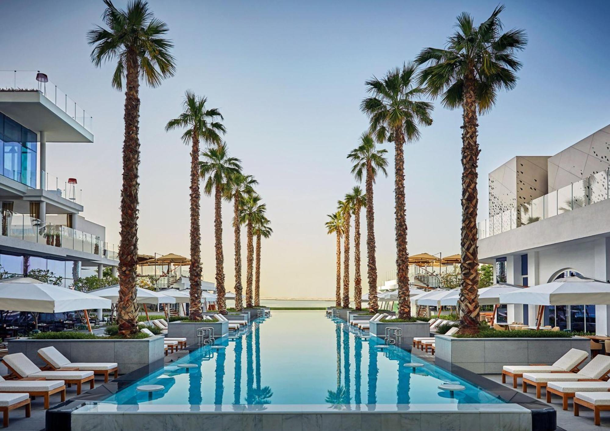 Five Palm Jumeirah Residences - Mint Stay Dubai Exteriör bild