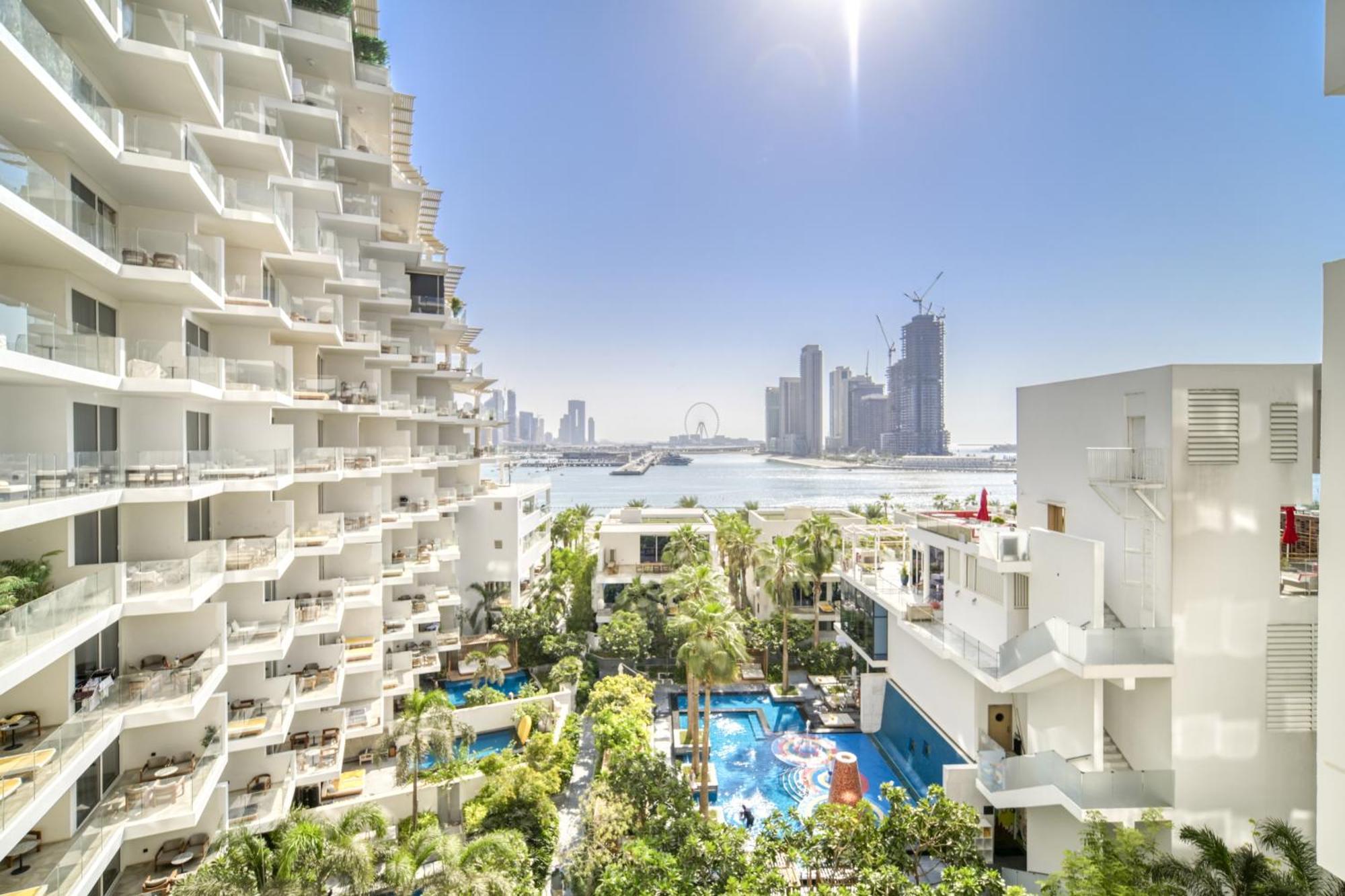 Five Palm Jumeirah Residences - Mint Stay Dubai Exteriör bild