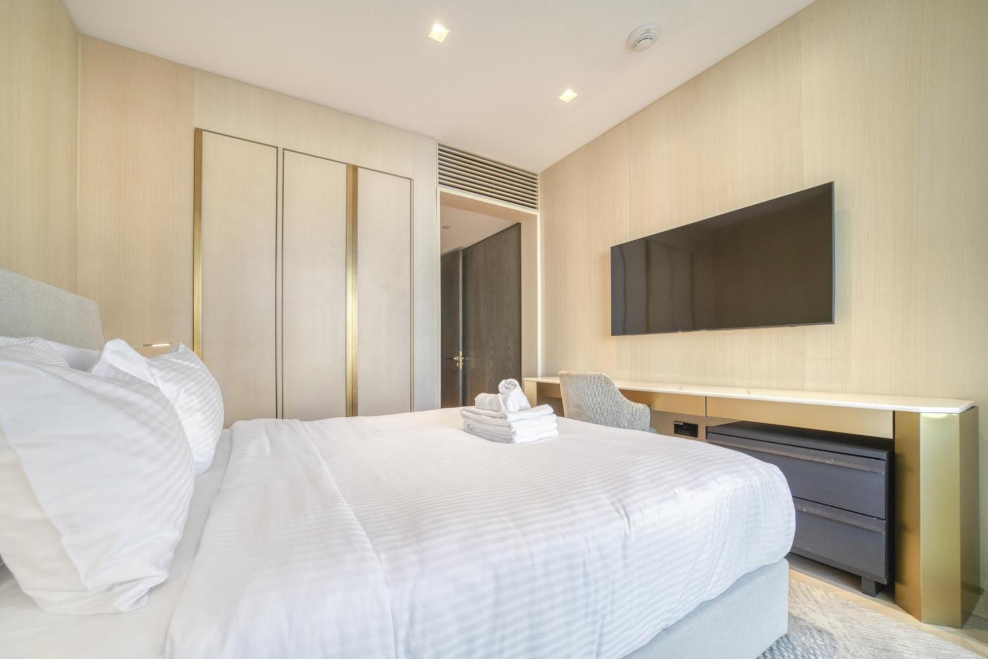 Five Palm Jumeirah Residences - Mint Stay Dubai Exteriör bild